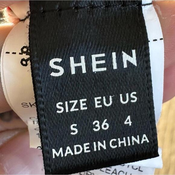 Oversized Rainbow Crochet Knit Hippie Boho Sweater Size Small - Picture 9 of 9